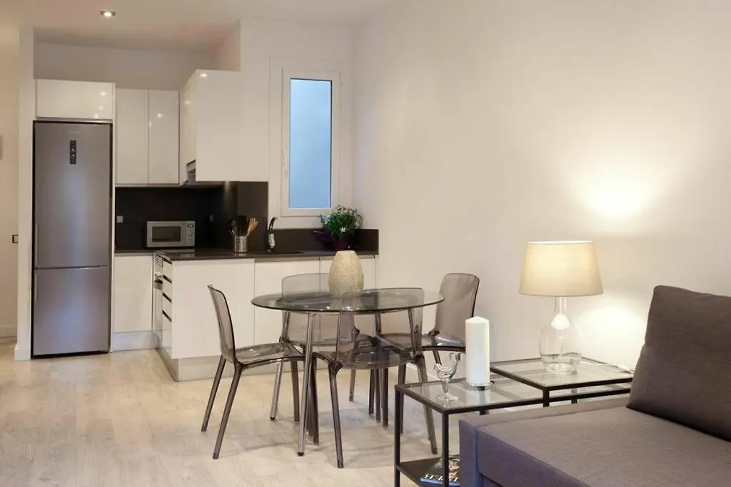 Bed&Bcn Enamorats Barcelona Apartment